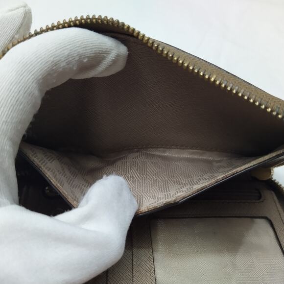 Michael Kors Taupe Gray Leather Zip Around Credit Card ID Window Wallet - Picture 11 of 16